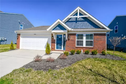 8196 Cherry Birch Dr, Tipp City, OH 45371