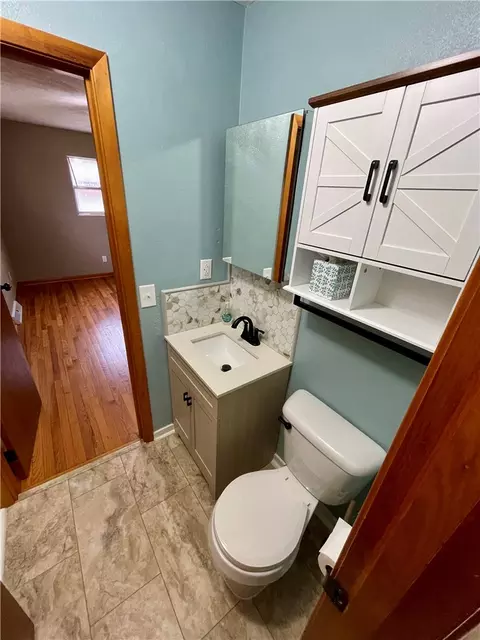 Bath - 130 E Chicago St, Eaton, OH 45320 photo 2 of 2