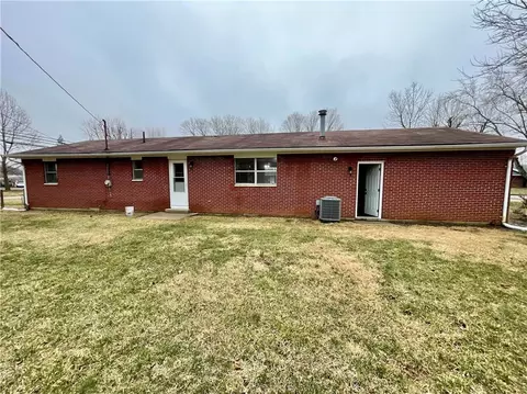 Exterior - 130 E Chicago St, Eaton, OH 45320 photo 2 of 2