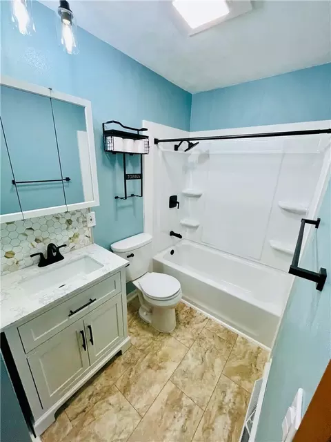 Bath - 130 E Chicago St, Eaton, OH 45320 photo 1 of 2