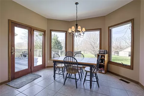 Dining - 7259 State Route 48, Springboro, OH 45066 photo 3 of 5