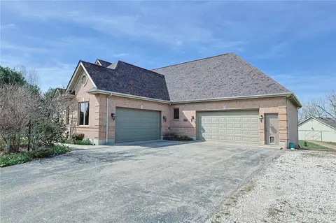 Exterior - 7259 State Route 48, Springboro, OH 45066 photo 2 of 24