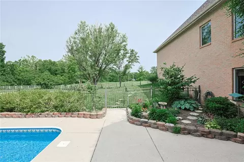 Exterior - 7259 State Route 48, Springboro, OH 45066 photo 12 of 24
