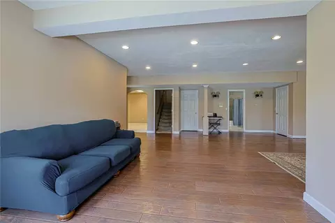 Living - 7259 State Route 48, Springboro, OH 45066 photo 3 of 9