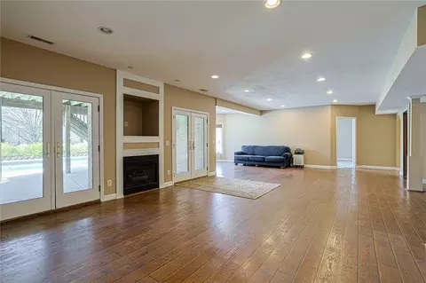 Living - 7259 State Route 48, Springboro, OH 45066 photo 8 of 9