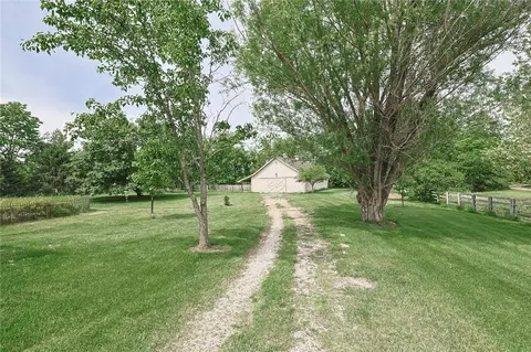 Exterior - 7259 State Route 48, Springboro, OH 45066 photo 18 of 24