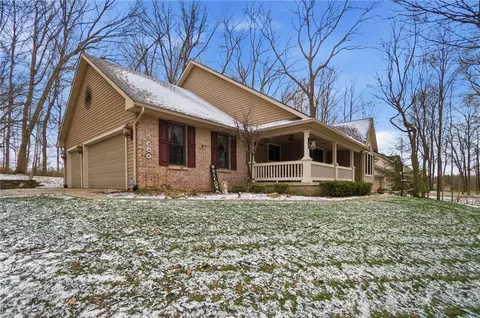5300 Brookshire Ln, Springfield, OH 45502 photo 4