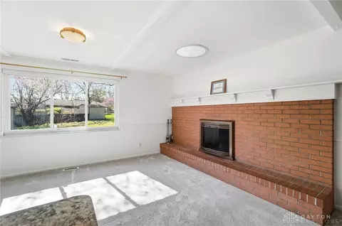 Living - 2361 Colony Way, Kettering, OH 45440 photo 12 of 13
