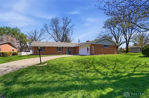 Exterior - 2361 Colony Way, Kettering, OH 45440 photo 2 of 13