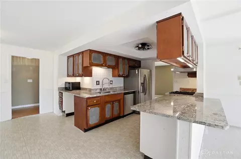 Kitchen - 2361 Colony Way, Kettering, OH 45440 photo 1 of 10