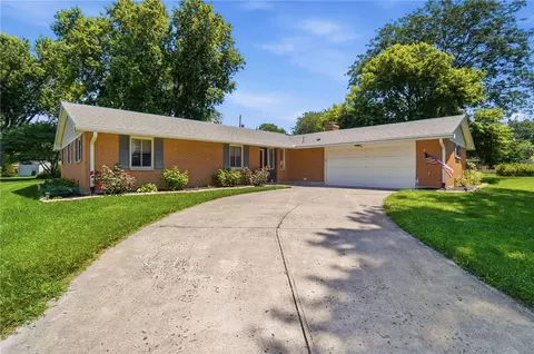 Exterior - 2361 Colony Way, Kettering, OH 45440 photo 2 of 17