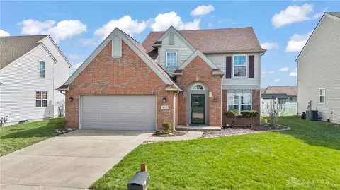 413 Deerwood Dr, Piqua, OH 45356