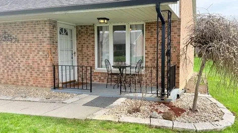 Exterior - 3361 Turner Dr, Springfield, OH 45504 photo 2 of 4