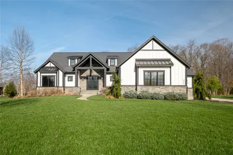 275 Fox Meadow Ct, Xenia, OH 45385