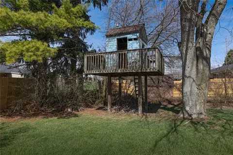 Exterior - 5235 W Ridgewood Rd, Springfield, OH 45503 photo 7 of 7