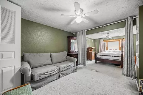 Bedroom - 1371 Summe Dr, Cincinnati, OH 45231 photo 5 of 7
