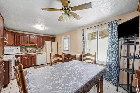 Dining - 1371 Summe Dr, Cincinnati, OH 45231 photo 1 of 1
