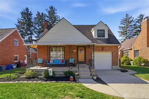 342 Wisteria Dr, Oakwood, OH 45419