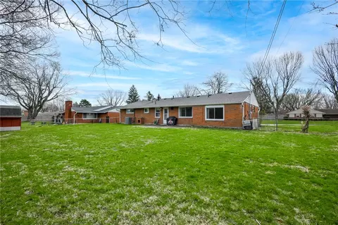 Exterior - 1191 Berna Ln, Kettering, OH 45429 photo 6 of 8