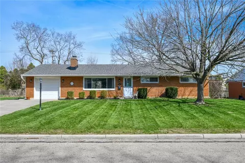 Exterior - 1191 Berna Ln, Kettering, OH 45429 photo 2 of 8