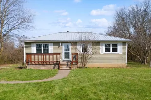 2472 Staunton Sugar Grove Rd, Washington Court House, OH 43160