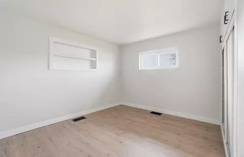 Bedroom - 804 Hollendale Dr, Kettering, OH 45429 photo 2 of 3