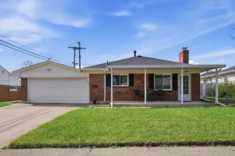 804 Hollendale Dr, Kettering, OH 45429