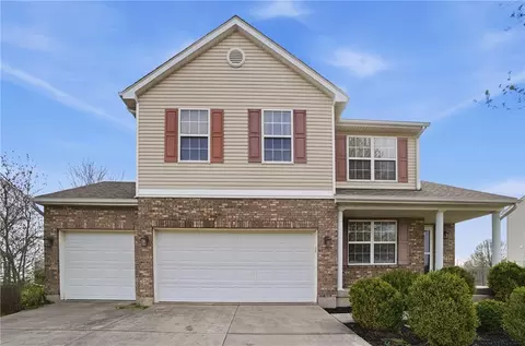 7276 Country Walk Dr, Franklin, OH 45005
