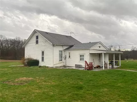 8691 Luck St, Pleasant Plain, OH 45162 photo 4
