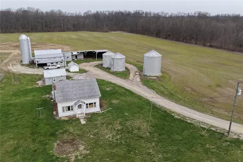 8691 Luck St, Pleasant Plain, OH 45162 photo 23
