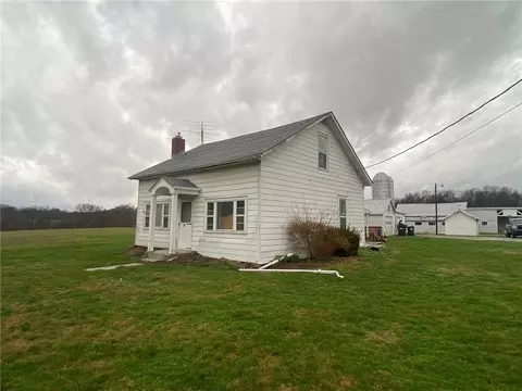 8691 Luck St, Pleasant Plain, OH 45162 photo 3
