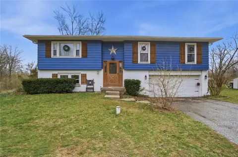 290 Ginghamsburg Rd, Tipp City, OH 45371