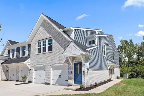 501 Greendell Bnd #757-305, Fairborn, OH 45324