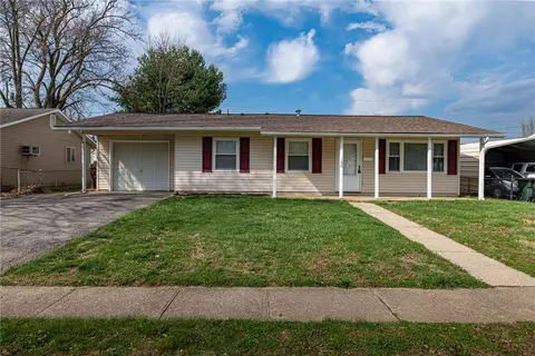 190 Cato Dr, Xenia, OH 45385
