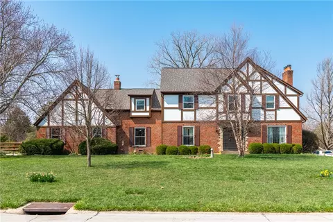 6571 Swissway Dr, Dayton, OH 45459