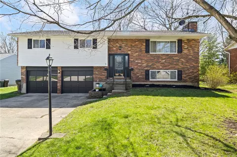 215 Lindell Dr, Germantown, OH 45327