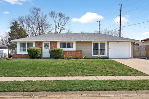 144 Stratmore St, Park Layne, OH 45344