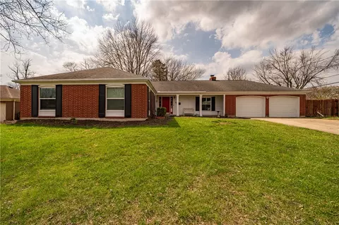 6925 Park Vista Rd, Englewood, OH 45322