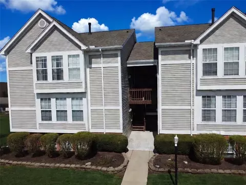 1511 Commons Dr, Miamisburg, OH 45342