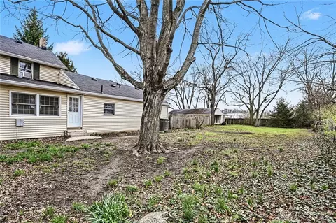 Exterior - 660 S Main St, Springboro, OH 45066 photo 6 of 8