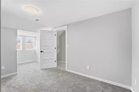 Bedroom - 112 Bacon St, Cincinnati, OH 45215 photo 8 of 8