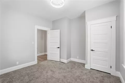 Bedroom - 112 Bacon St, Cincinnati, OH 45215 photo 2 of 8