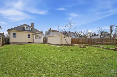 Exterior - 112 Bacon St, Cincinnati, OH 45215 photo 8 of 10