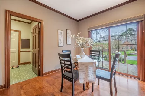 Dining - 856 Timberlake, Kettering, OH 45429 photo 3 of 4