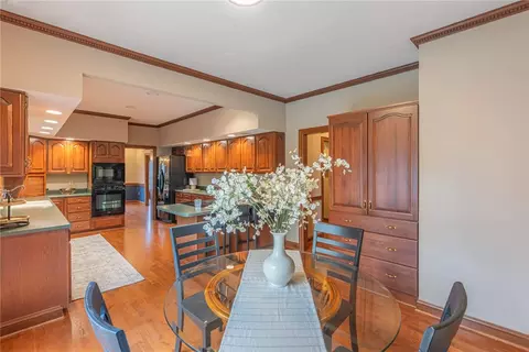 Dining - 856 Timberlake, Kettering, OH 45429 photo 4 of 4