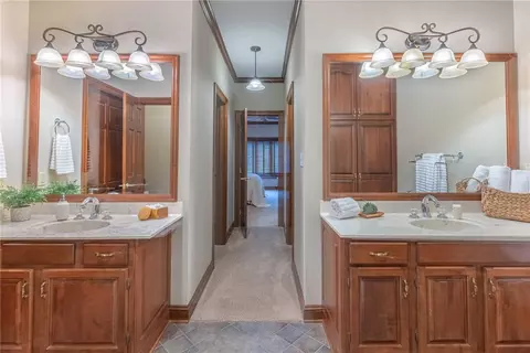 Entry Way - 856 Timberlake, Kettering, OH 45429 photo 3 of 5