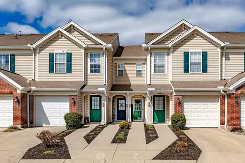 9282 Greenery Ct, Loveland, OH 45140