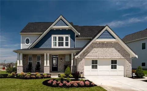 2004 Silver Linden Dr, Tipp City, OH 45371