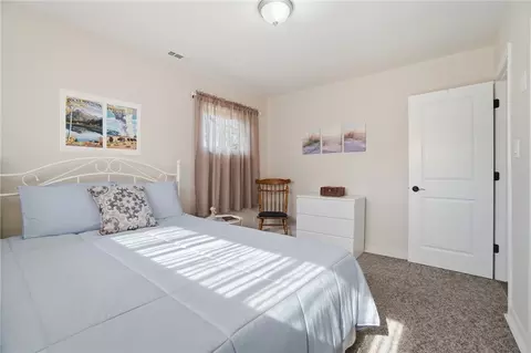 Bedroom - 614 Lamont Dr, Kettering, OH 45429 photo 2 of 6