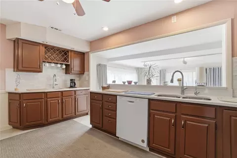 Kitchen - 614 Lamont Dr, Kettering, OH 45429 photo 5 of 6